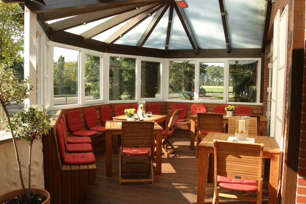 Hotel Waldgasthof Schoening Friesoythe Bagian luar foto